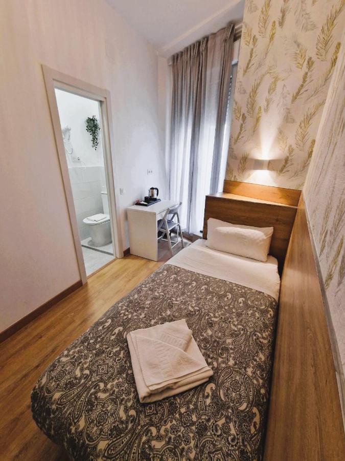 Standard Single Room Private Bathroom,1381154294:JPEG