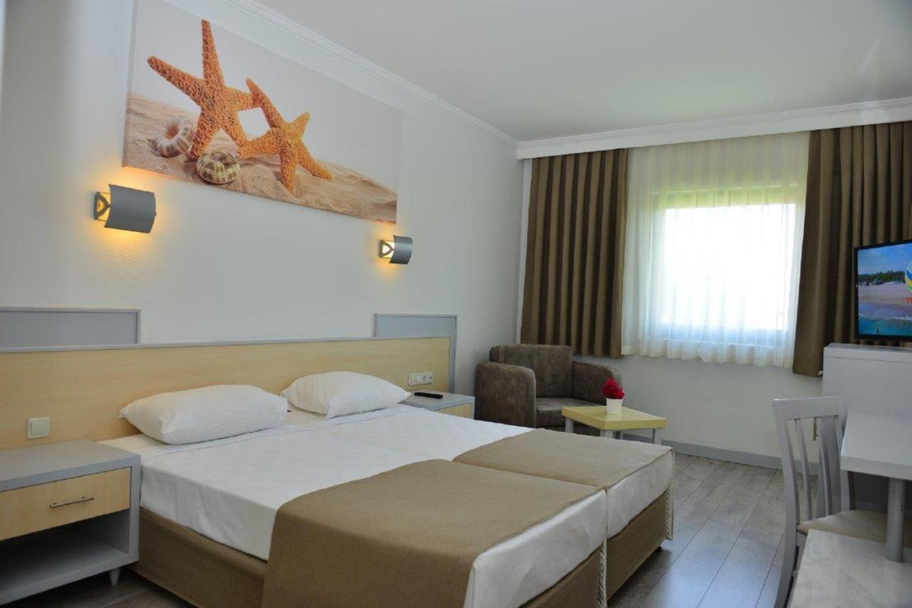 Familiensuite mit Balkon