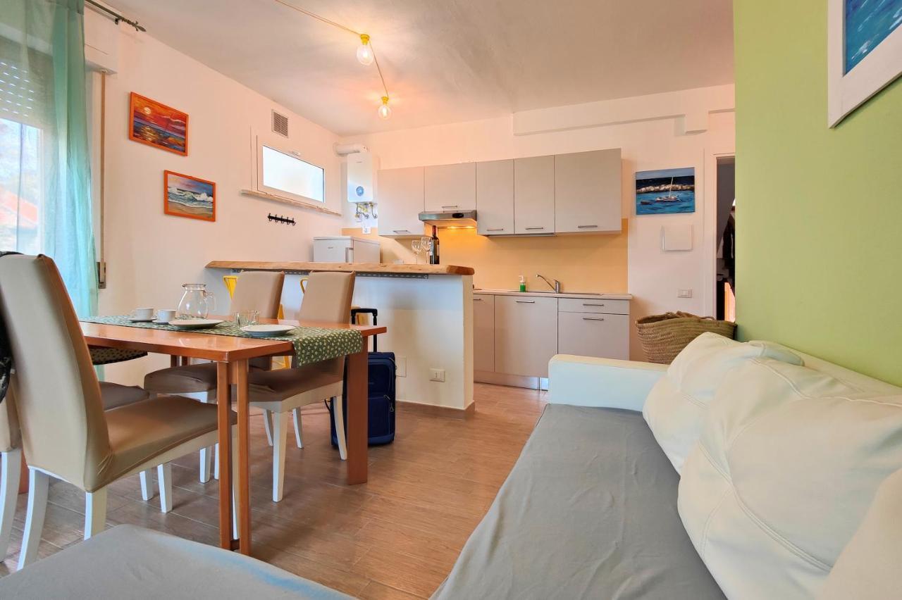 Appartamento con 2 Camere da Letto e Vista Mare