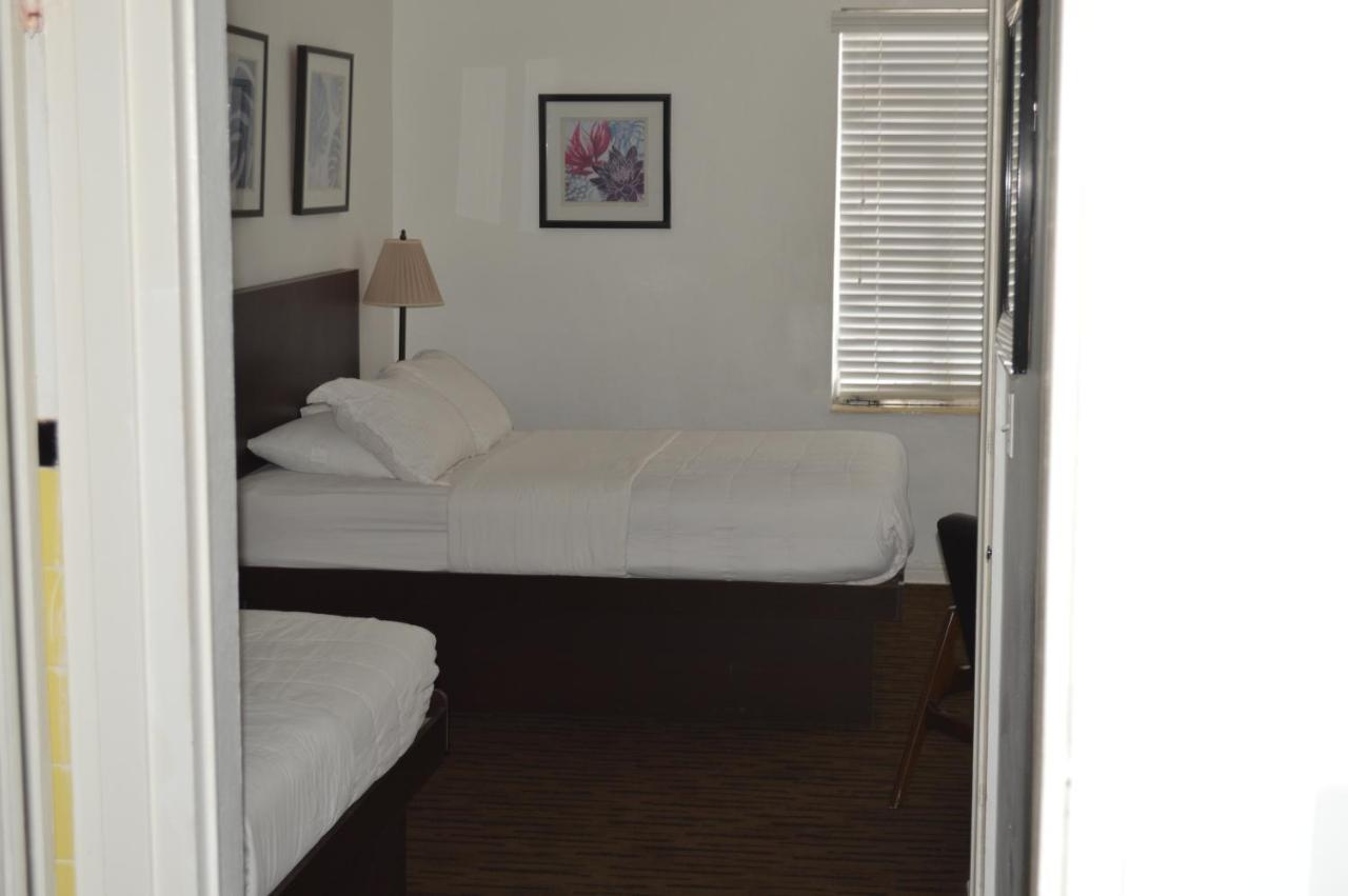 One-Bedroom Suite,1385978996:JPEG
