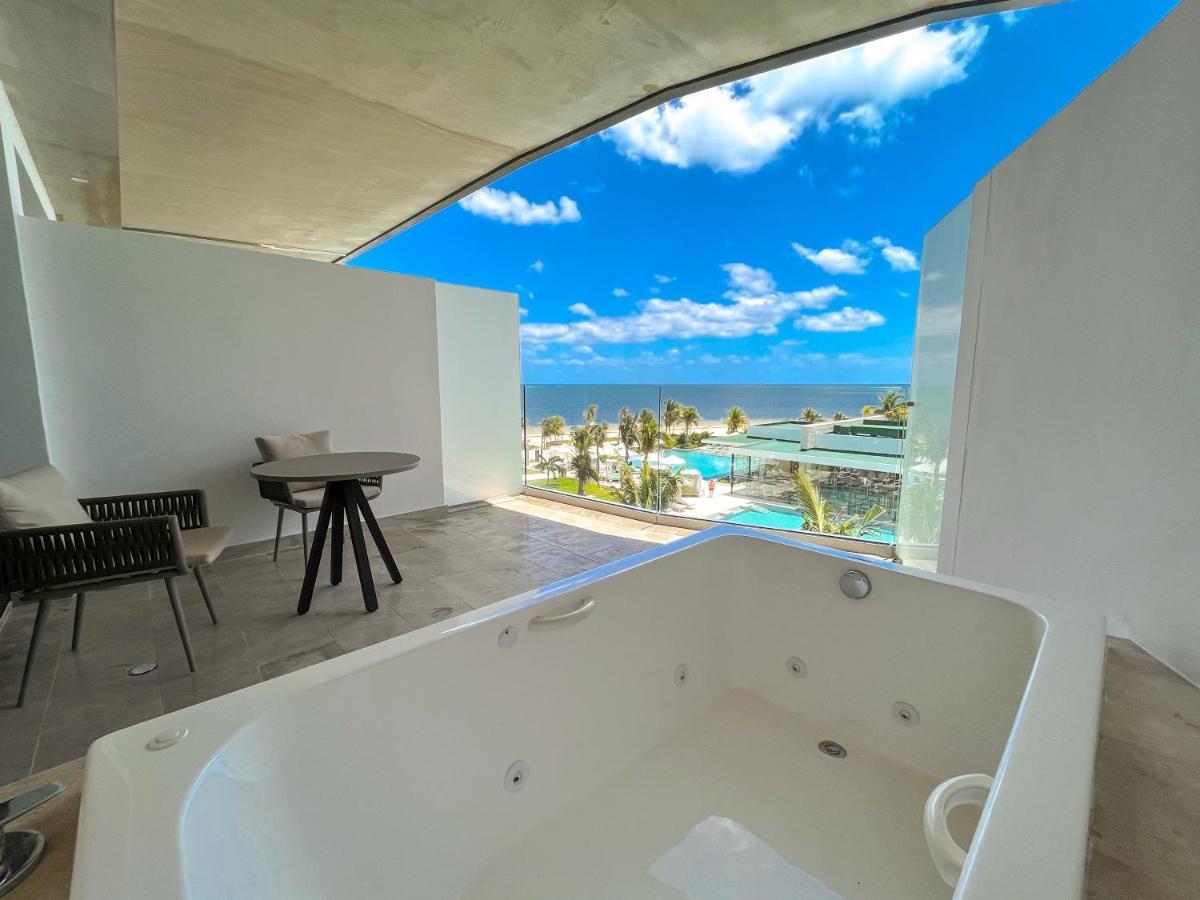 Suite Júnior Clube Serenidade com 2 Camas Queen-size e Vista Mar