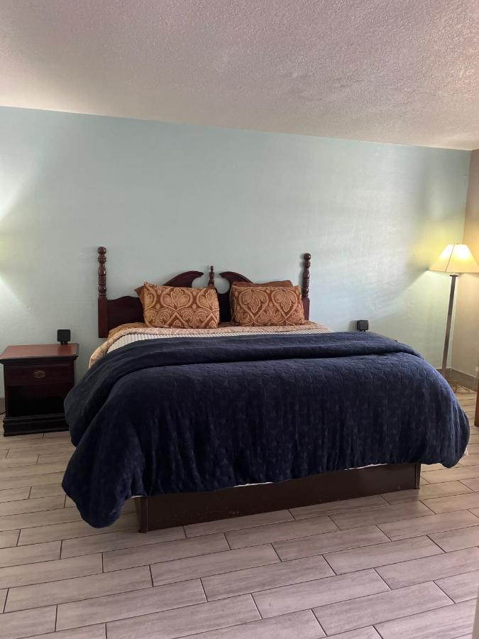 King Room - Non-Smoking,1391309096:JPEG