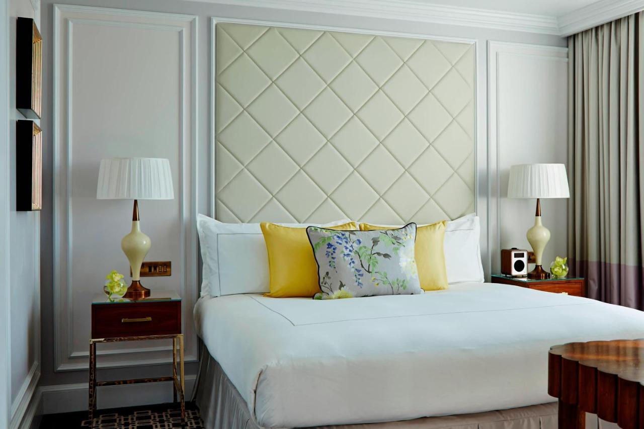 Superior Zimmer mit Kingsize-Bett