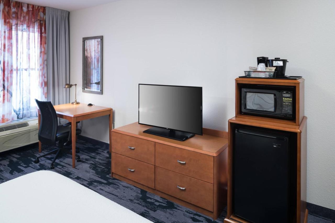 Quarto Queen com Sofá-cama