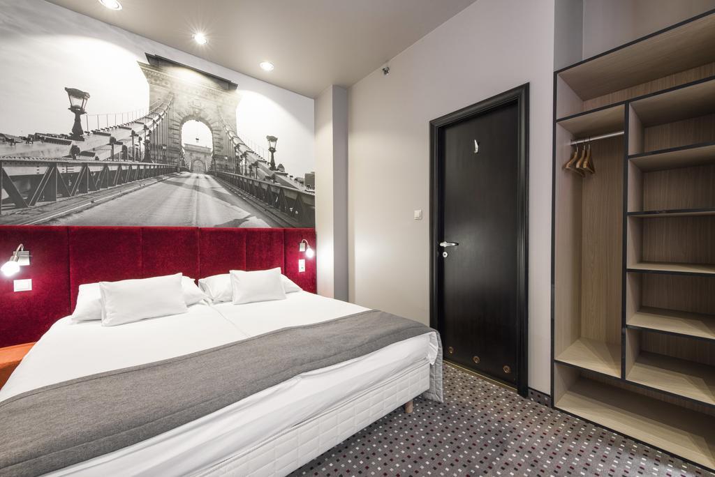 Chambre Double ou Lits Jumeaux - Vue sur Ville