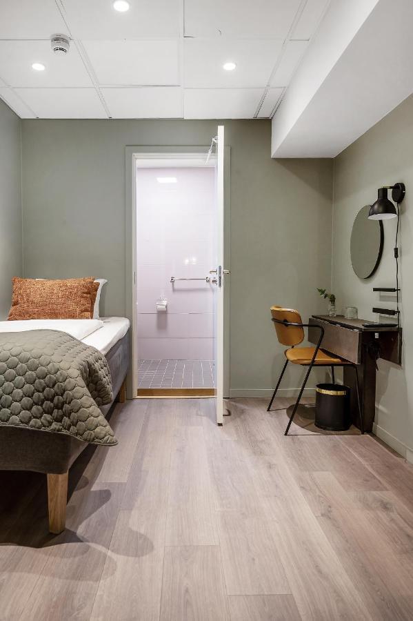 Single Room without Window,1404017927:JPEG