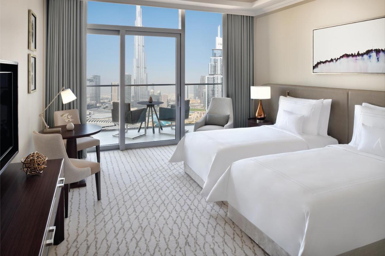 Deluxe Zweibettzimmer mit Blick auf den Burj Khalifa und den Dubai Fountain