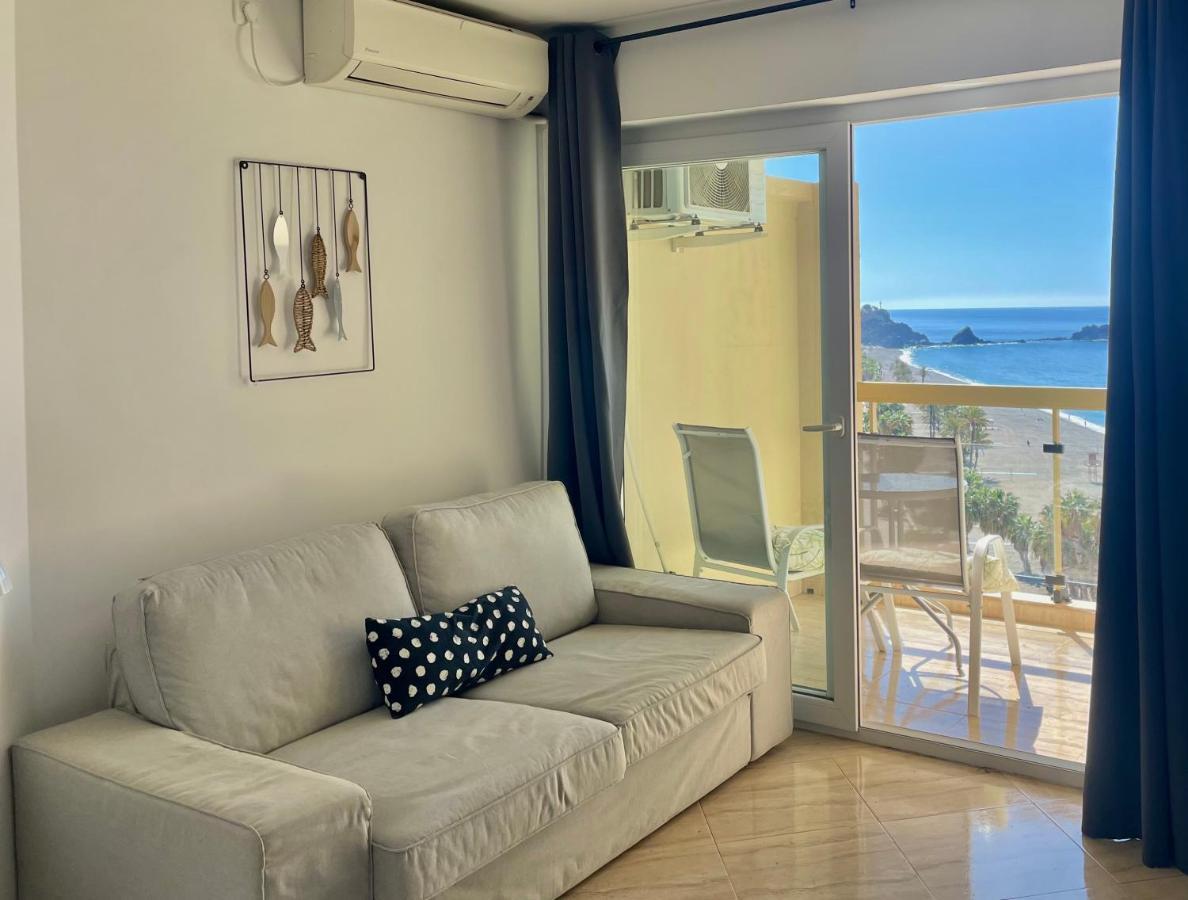 Estudio con vistas al mar