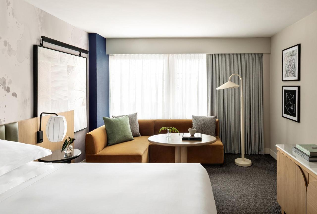 Essential Kamer met Kingsize Bed en Bad - Toegankelijk voor Rolstoelgebruikers