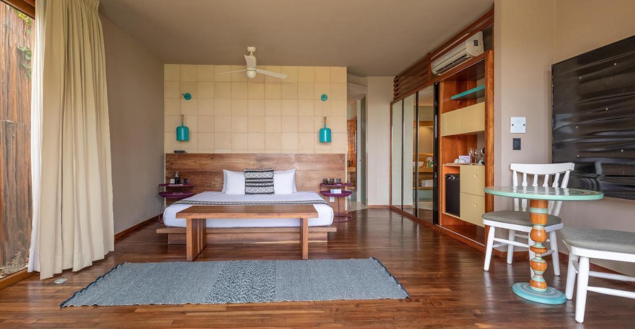 Alojamiento con vistas al mar y bañera de hidromasaje