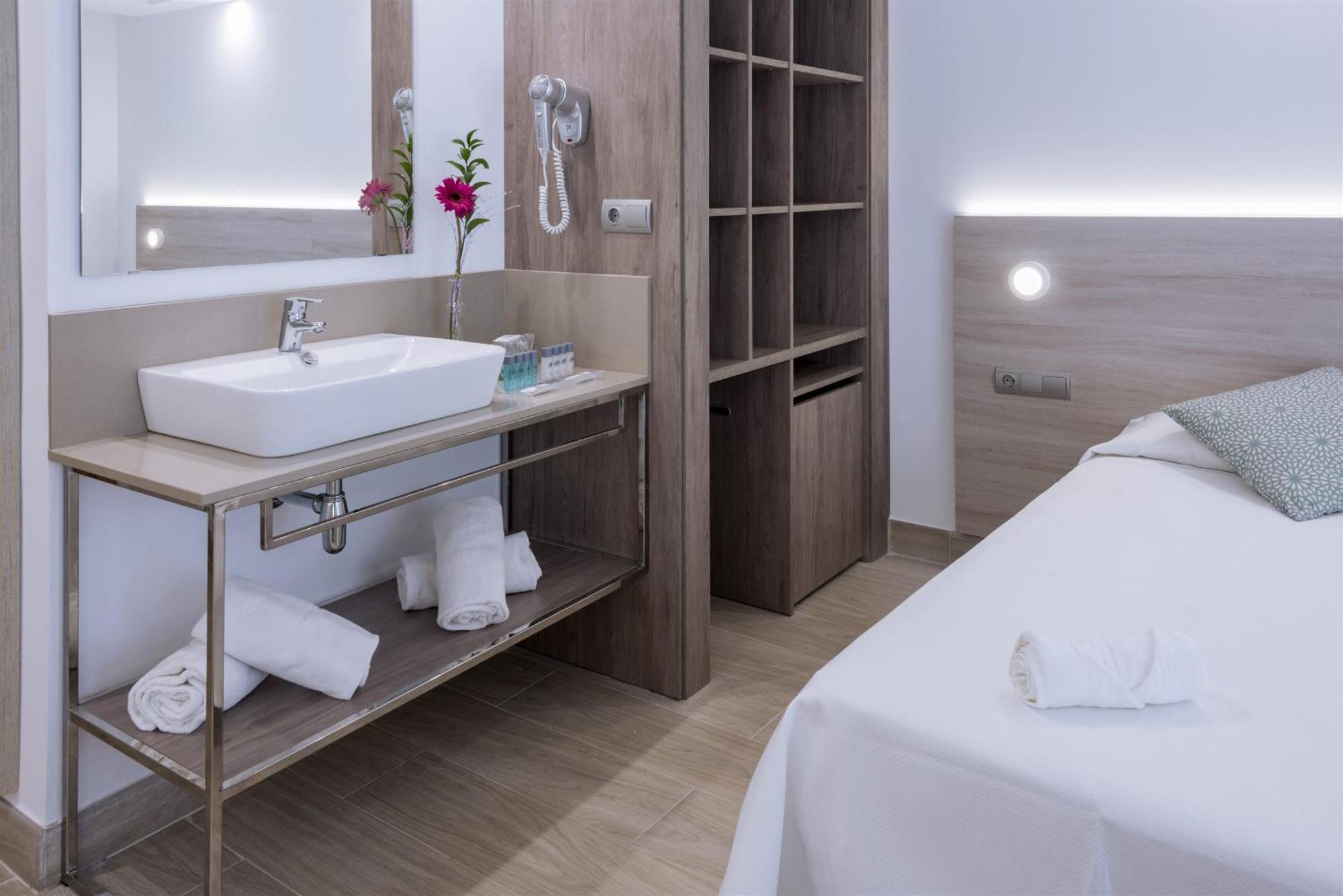 Quarto Familiar (4 Adultos)
