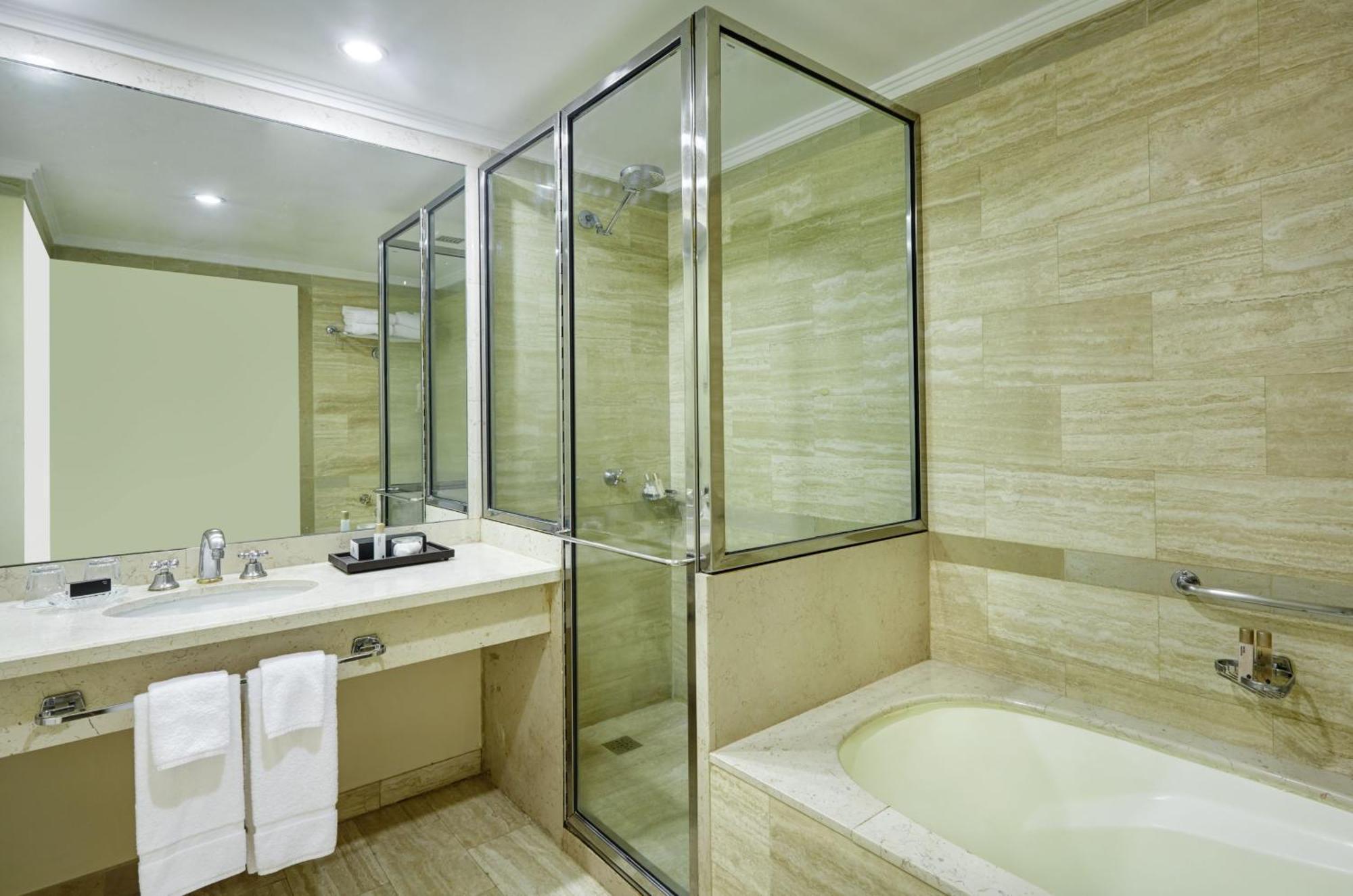Quarto com 2 Camas de Solteiro - Andar VIP