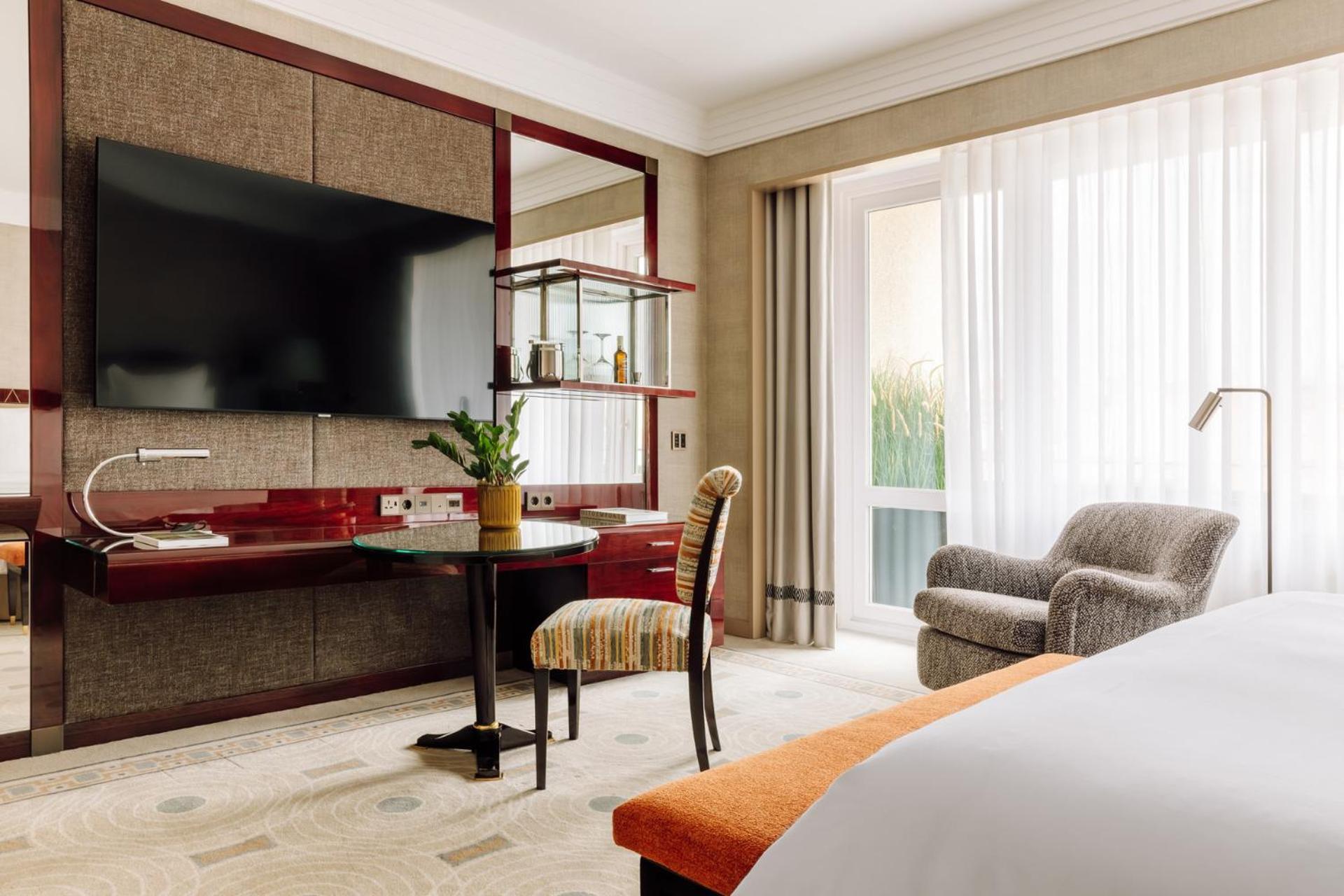 Habitación Deluxe con cama extragrande y vistas a la ciudad