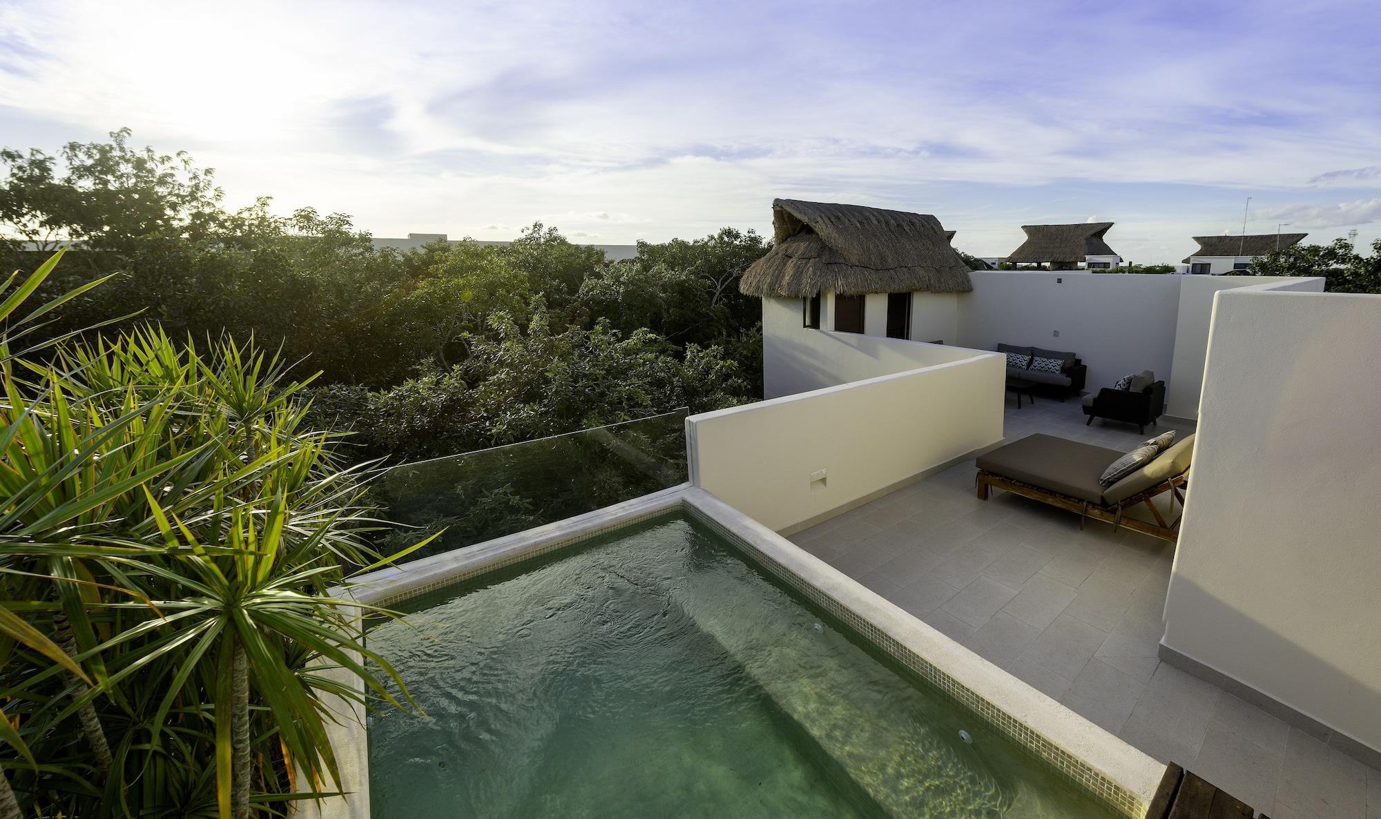 Three-Bedroom Penthouse Suite,1227376976:JPEG