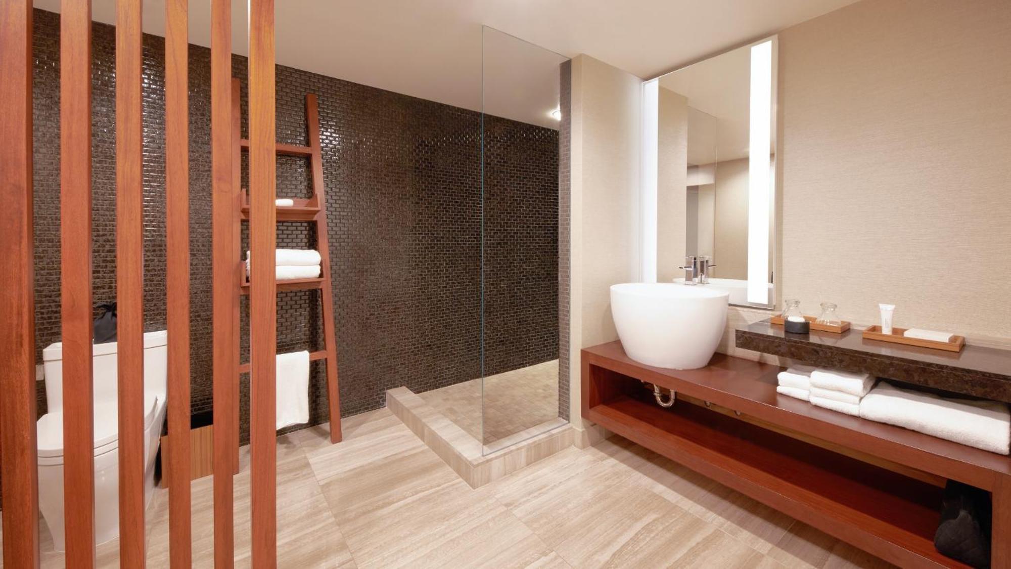 NOBU Strip View Room 2 Queens Non-Smoking
