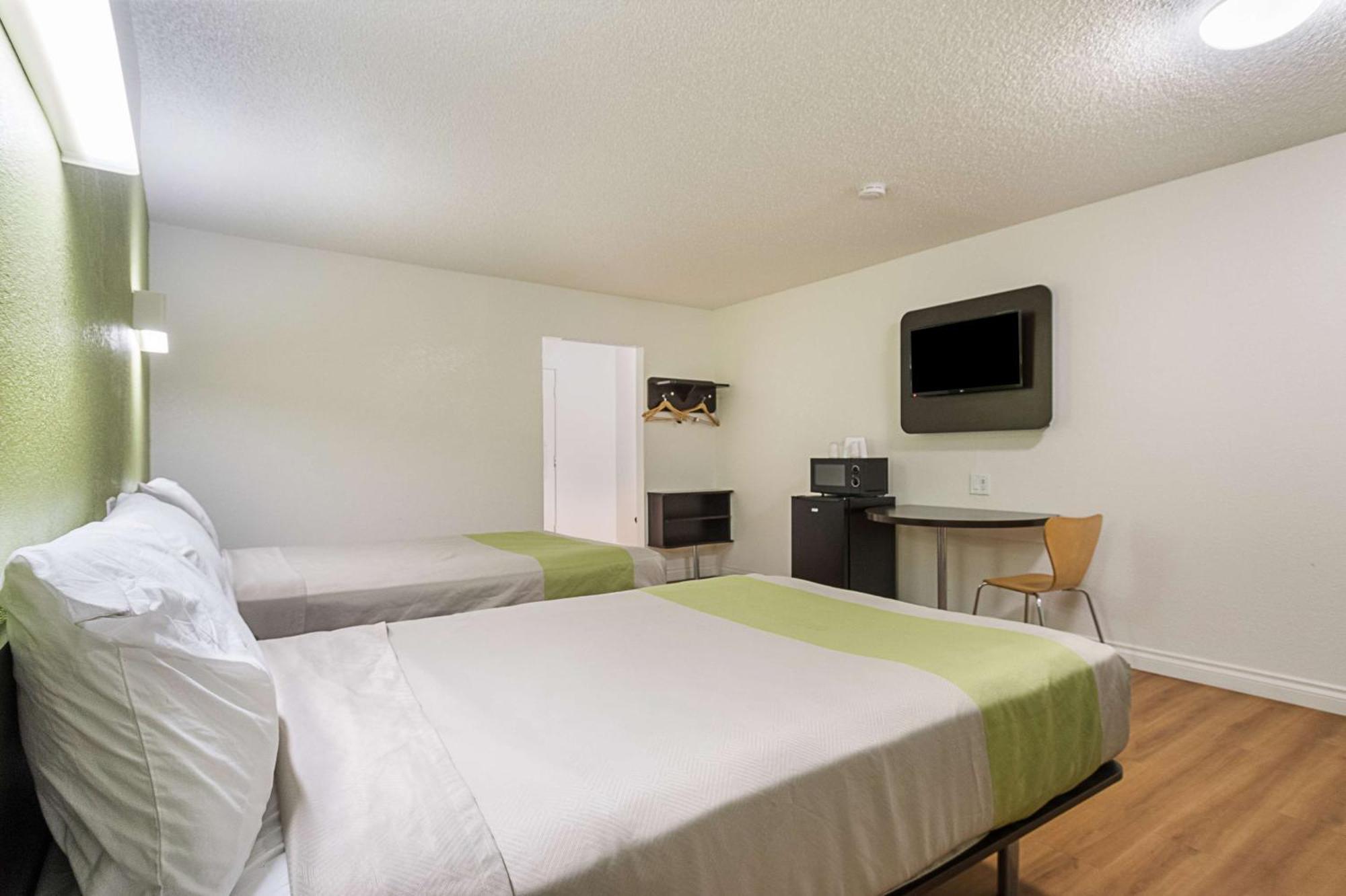 Quadruple Room - Non-Smoking
