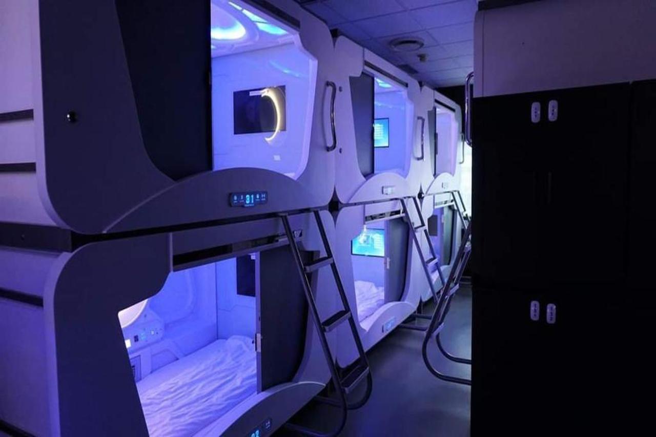 Capsule Bed 24-Bed Mixed Dormitory Room,1452543187:JPEG
