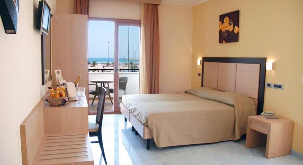 Doppelzimmer mit Balkon