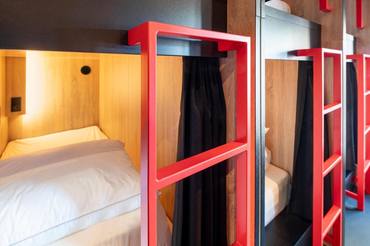 Eenpersoonsbed in Vrouwenslaapzaal