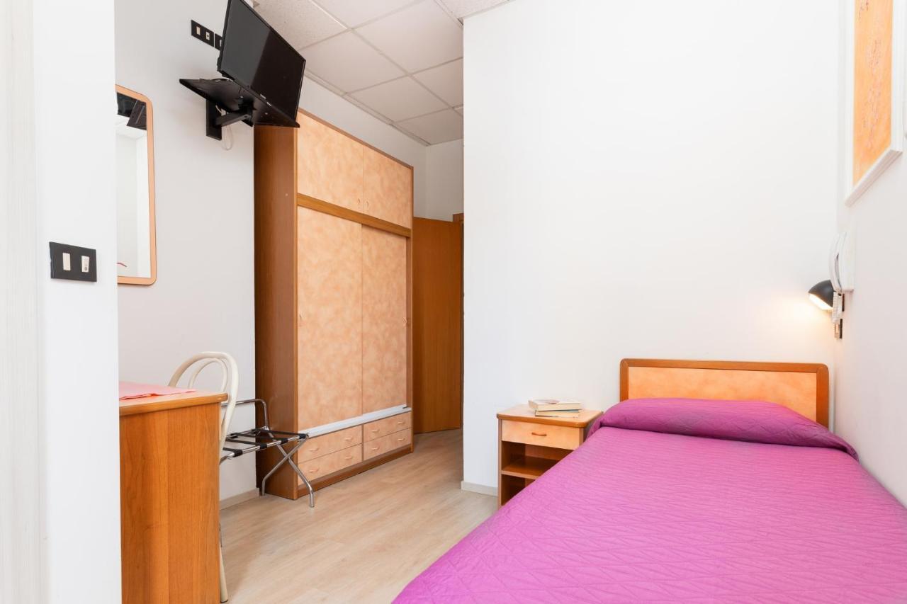 Single Room Balcony,1469785145:JPEG