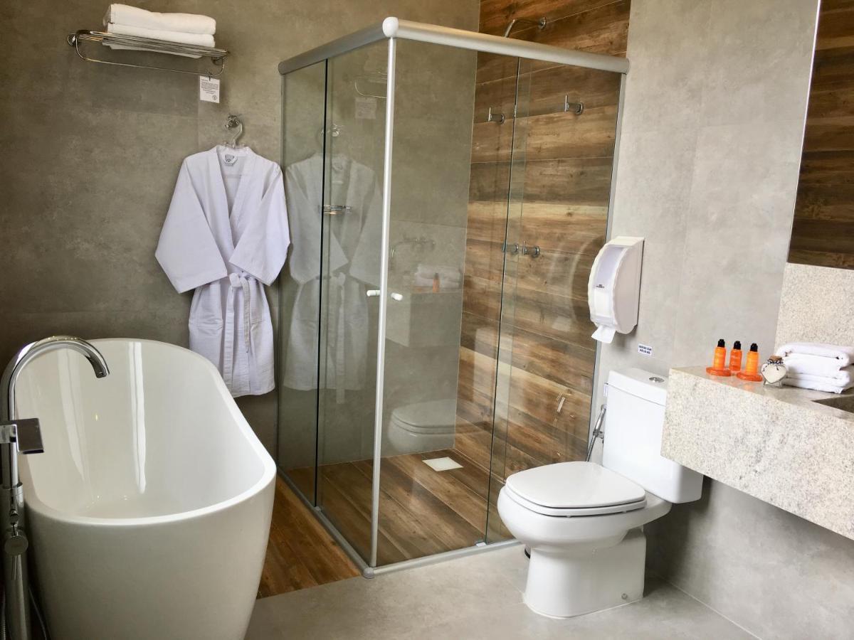 Quarto Deluxe com Banheira em Estilo Japonês