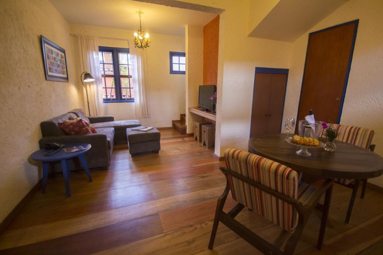 Suíte Duplex com Banheira de Hidromassagem e Ar-condicionado