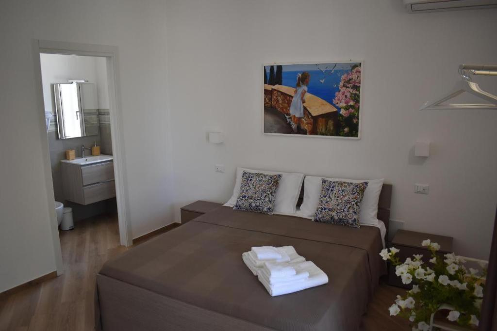 Deluxe Room,1480049492:JPEG