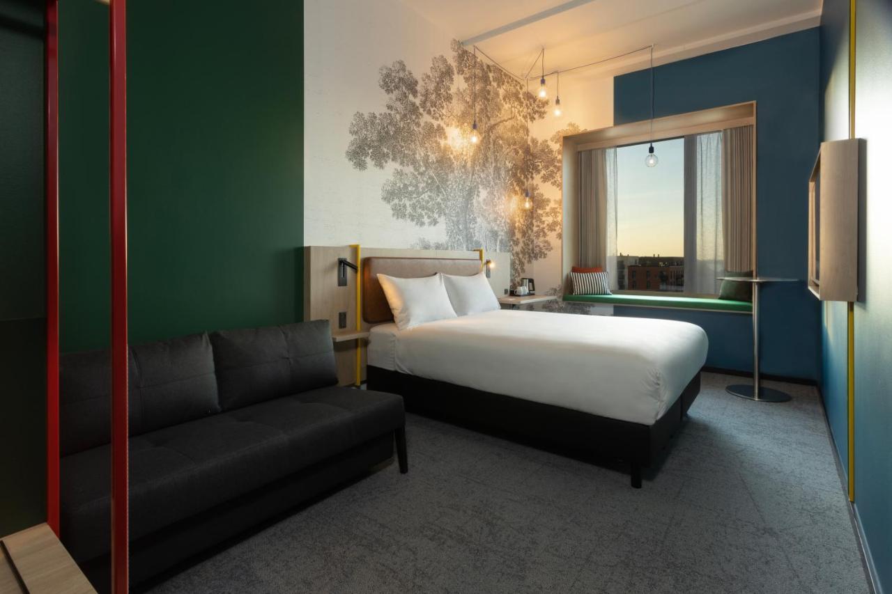 Standaard Familiekamer met 1 Tweepersoonsbed en 1 Slaapbank