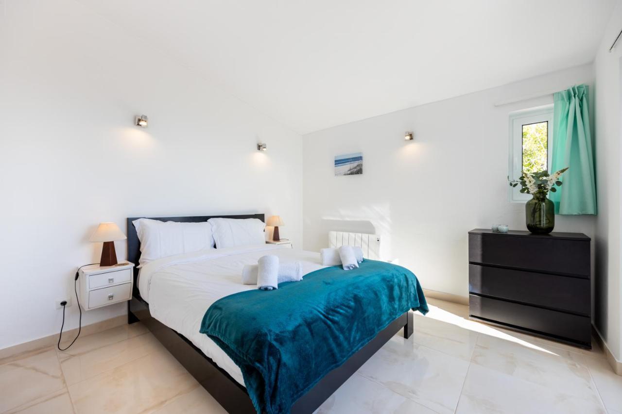 Villa com 2 Quartos