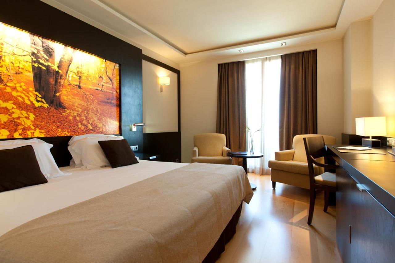 Habitación Superior con Balcón,1580141193:JPEG