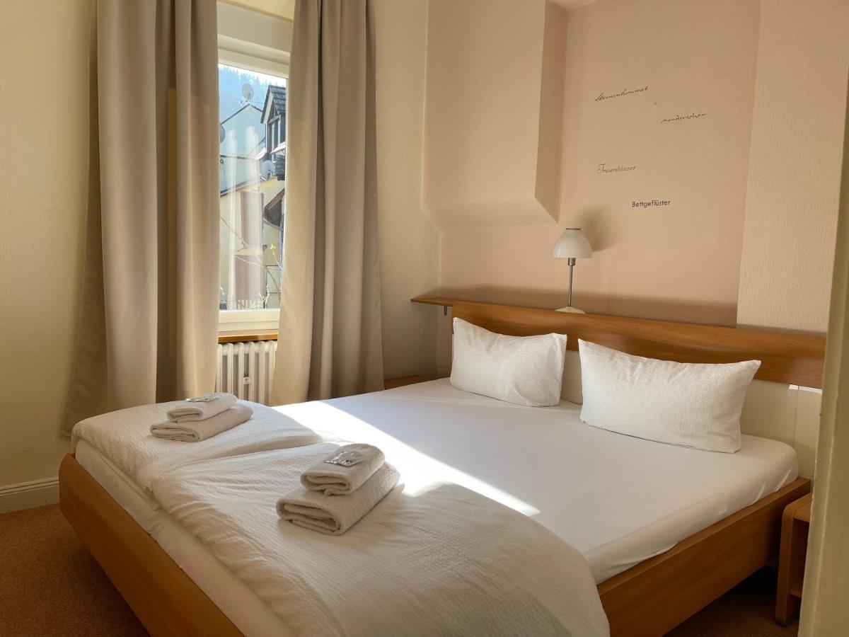 Classic Triple Room with Castle View,1498573246:JPEG