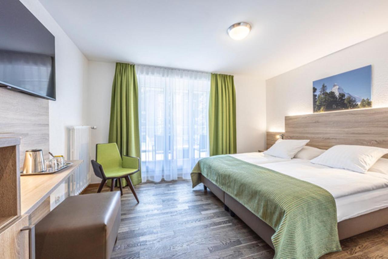 Chambre Double - Vue sur Montagne
