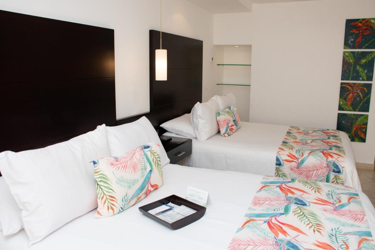 Quarto Duplo Superior com 2 Camas de Casal