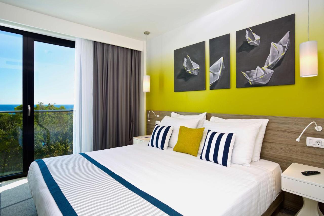 Chambre Double Standard - Vue sur Piscine