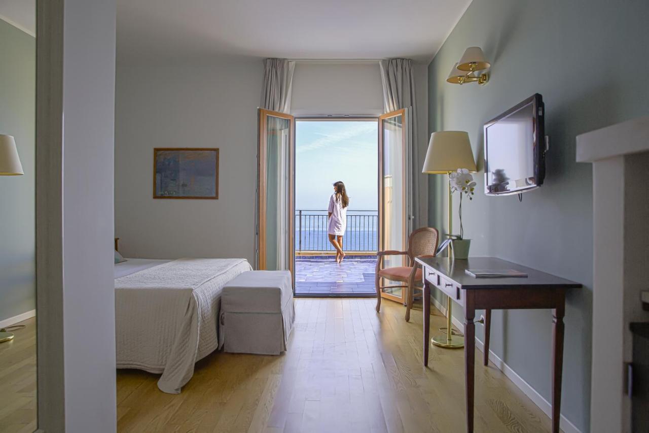 Junior Suite mit Meerblick (2 Erwachsene)