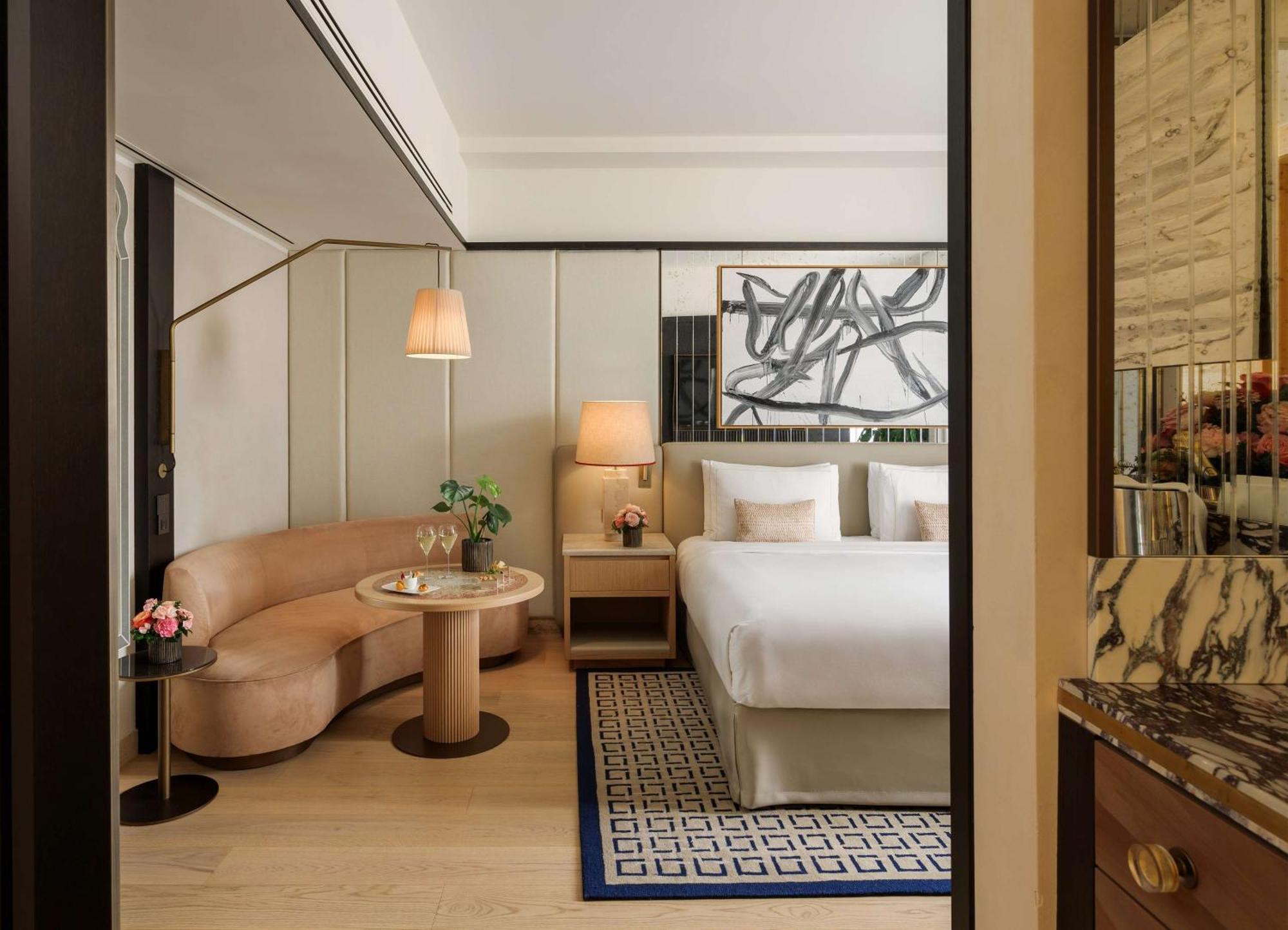 Premium King Room,1498936960:JPEG
