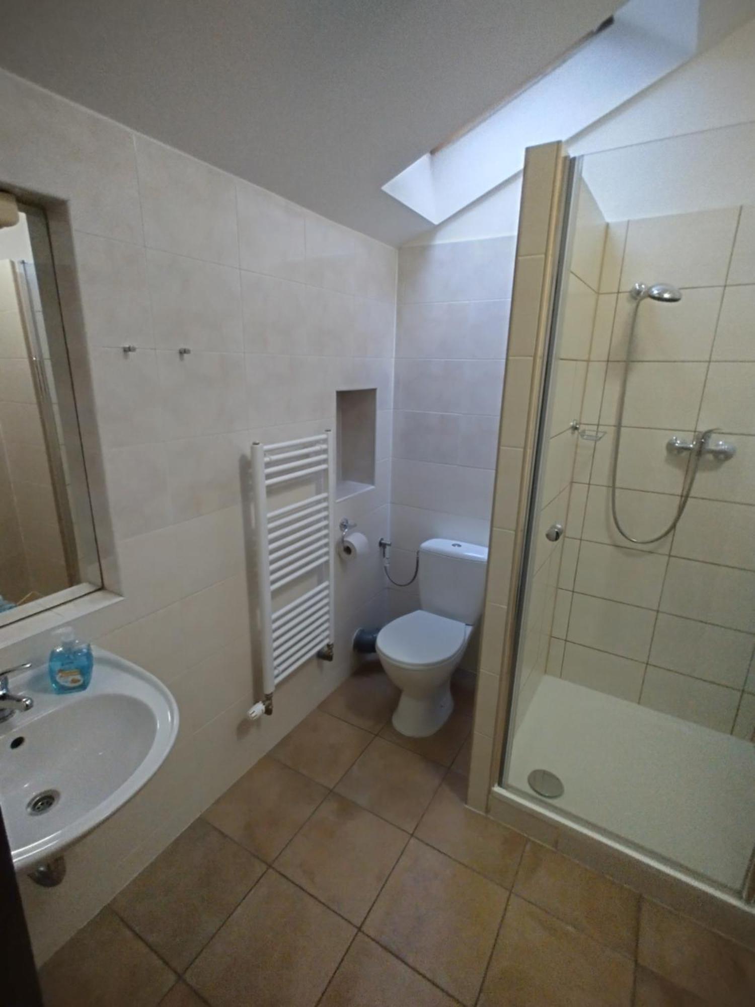 Premium Room,1689829413:JPEG
