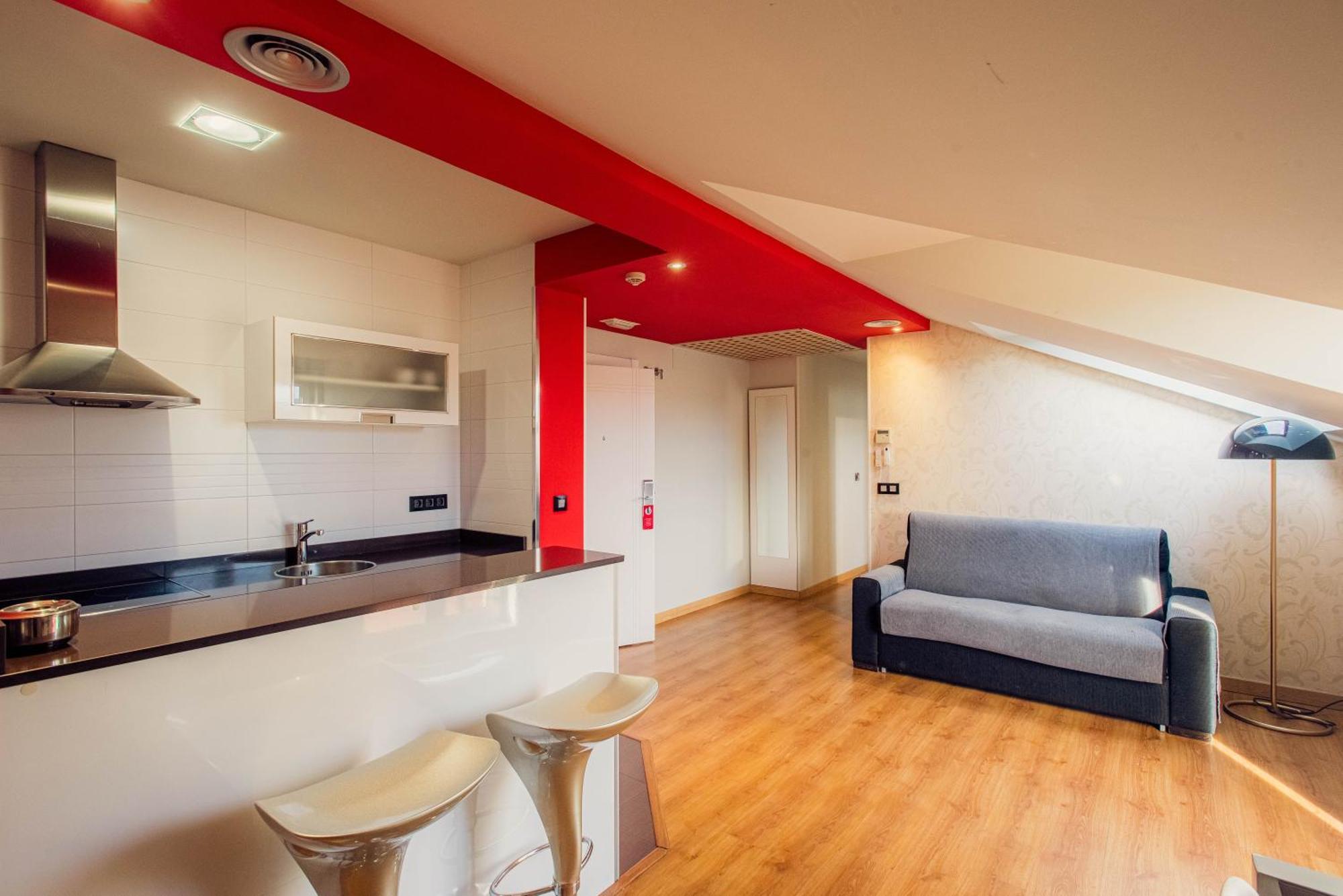 One-Bedroom Apartment,1499105632:JPEG