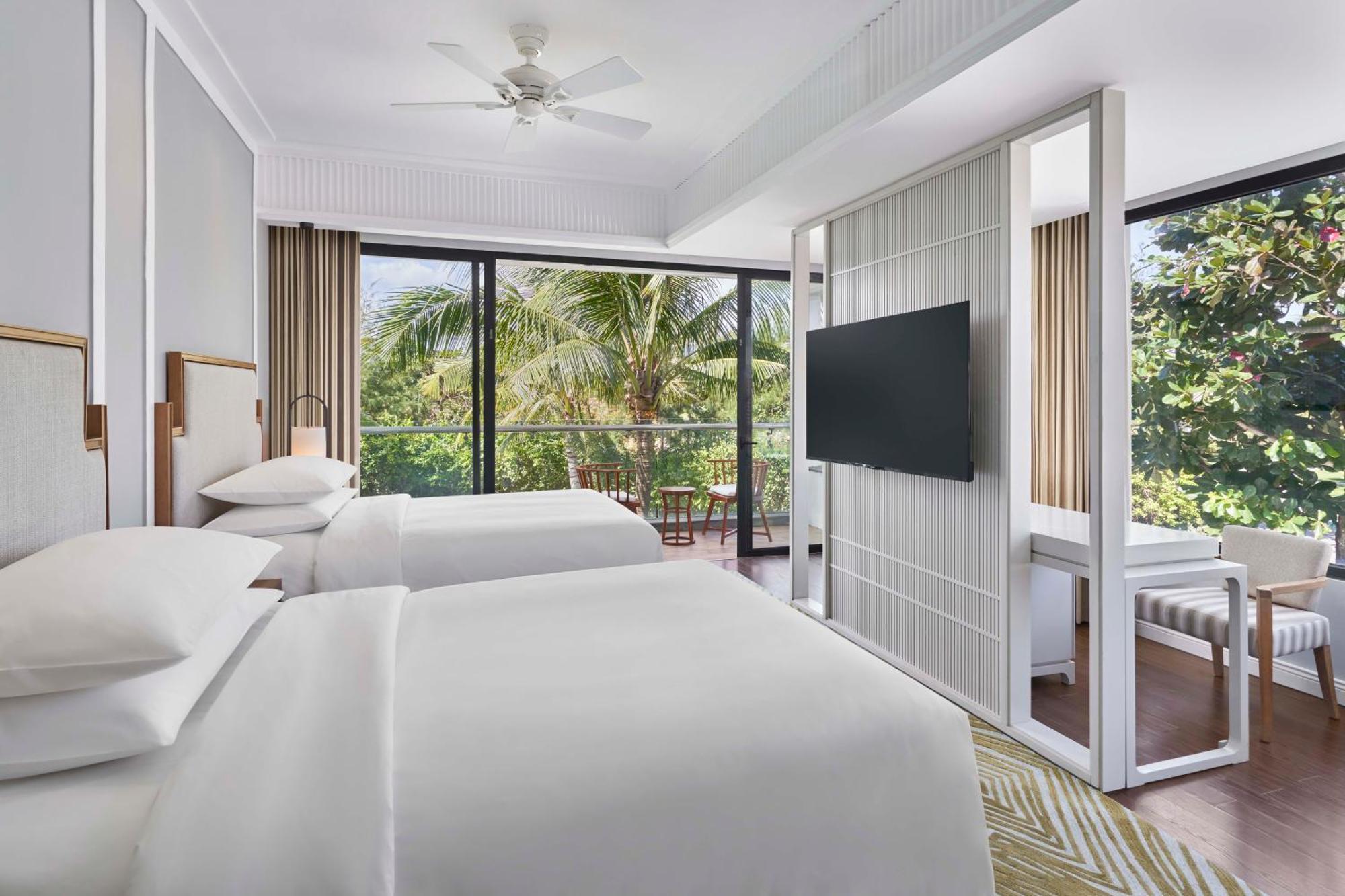 Five-Bedroom Villa with Private Pool and Ocean View