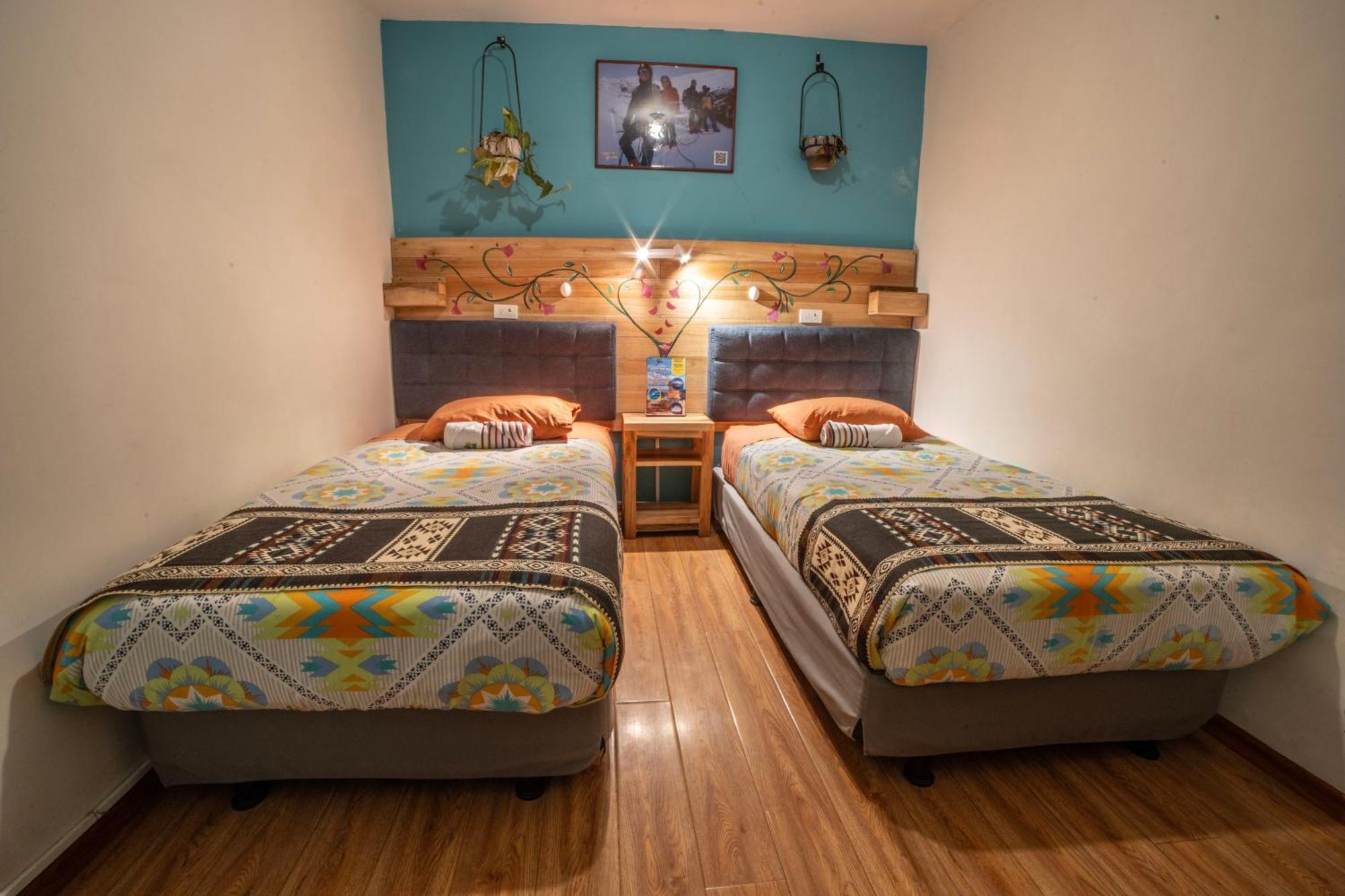 Twin Room with Shared Bathroom,1499322745:JPEG