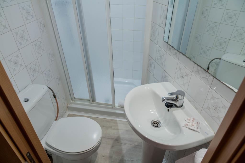 Double or Twin Room with Balcony,63689002:JPEG
