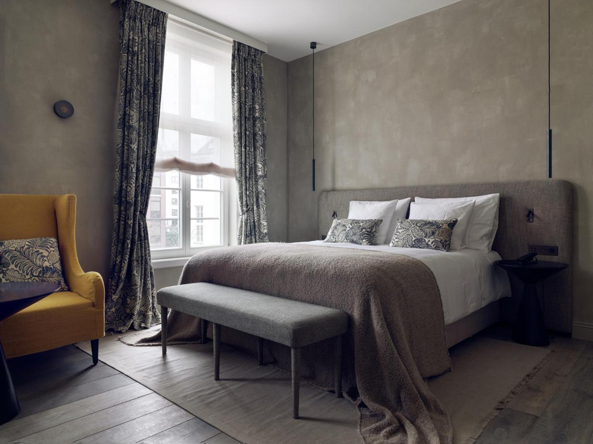 Deluxe Room,1502772616:JPEG