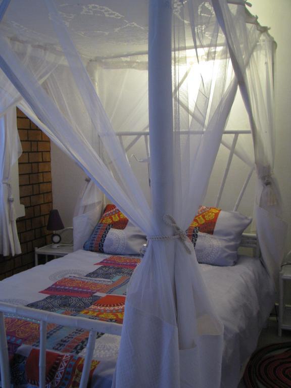 Chambre Double - Vue sur Piscine