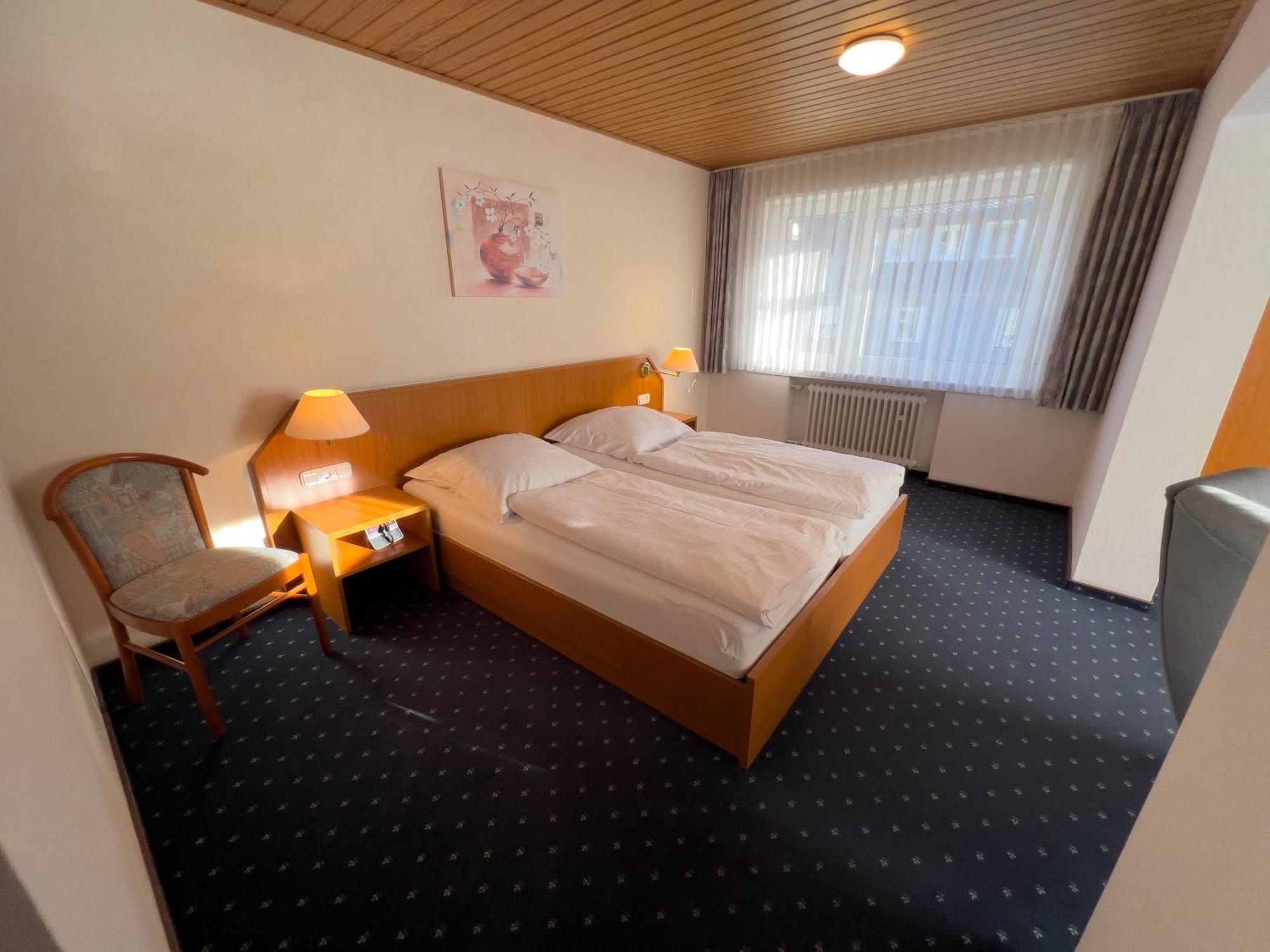 Doppelzimmer mit Balkon