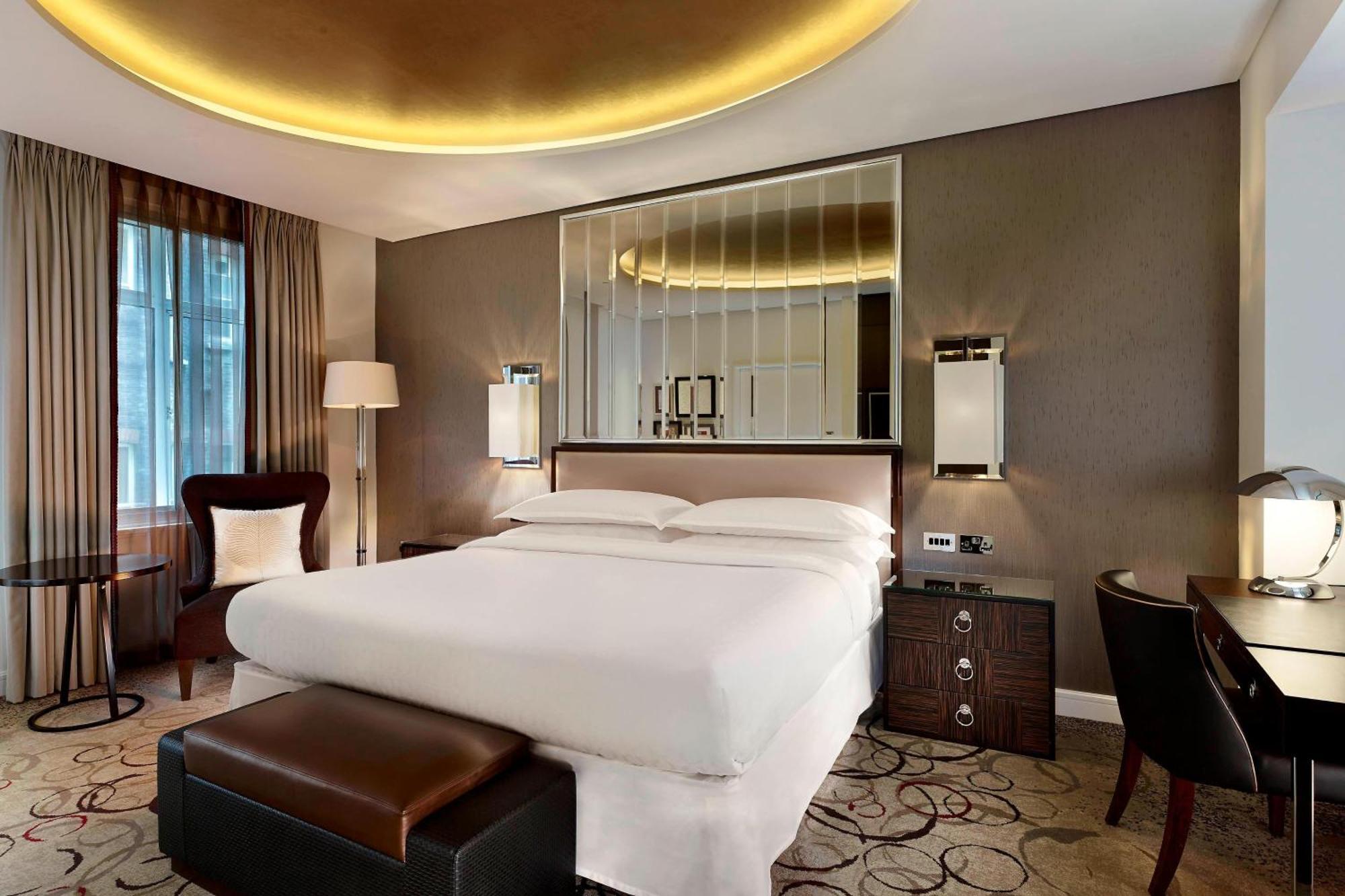 Superior Zimmer mit Kingsize-Bett