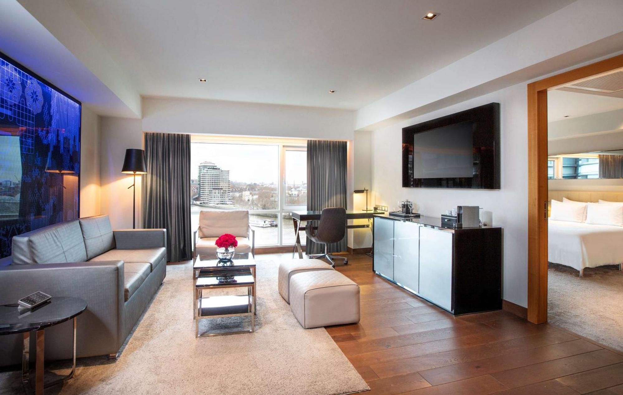Suite mit 1 Schlafzimmer, Küchenzeile und Balkon mit Flussblick