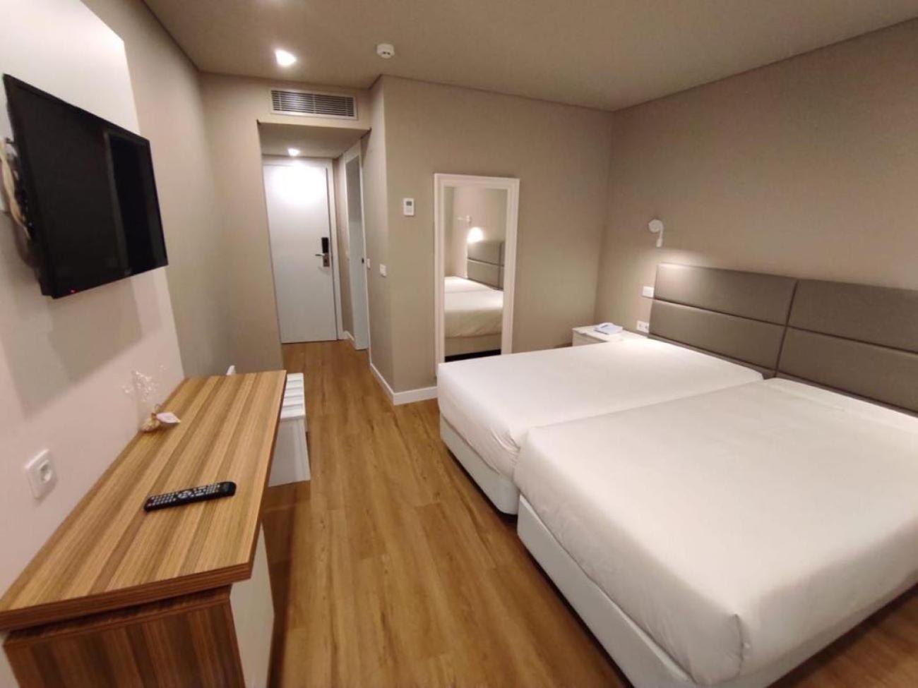 Quarto Twin