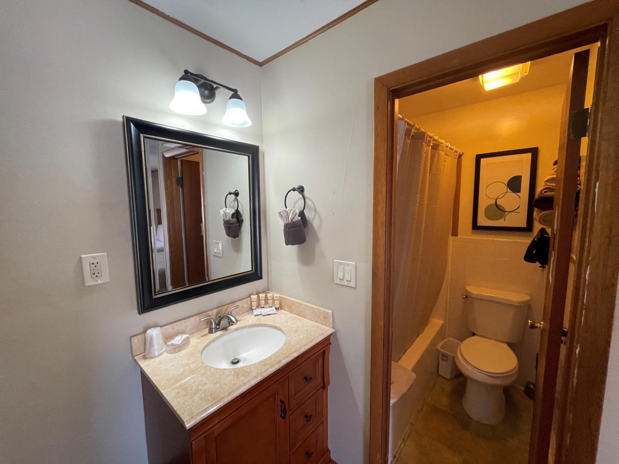 Economy Double Room
