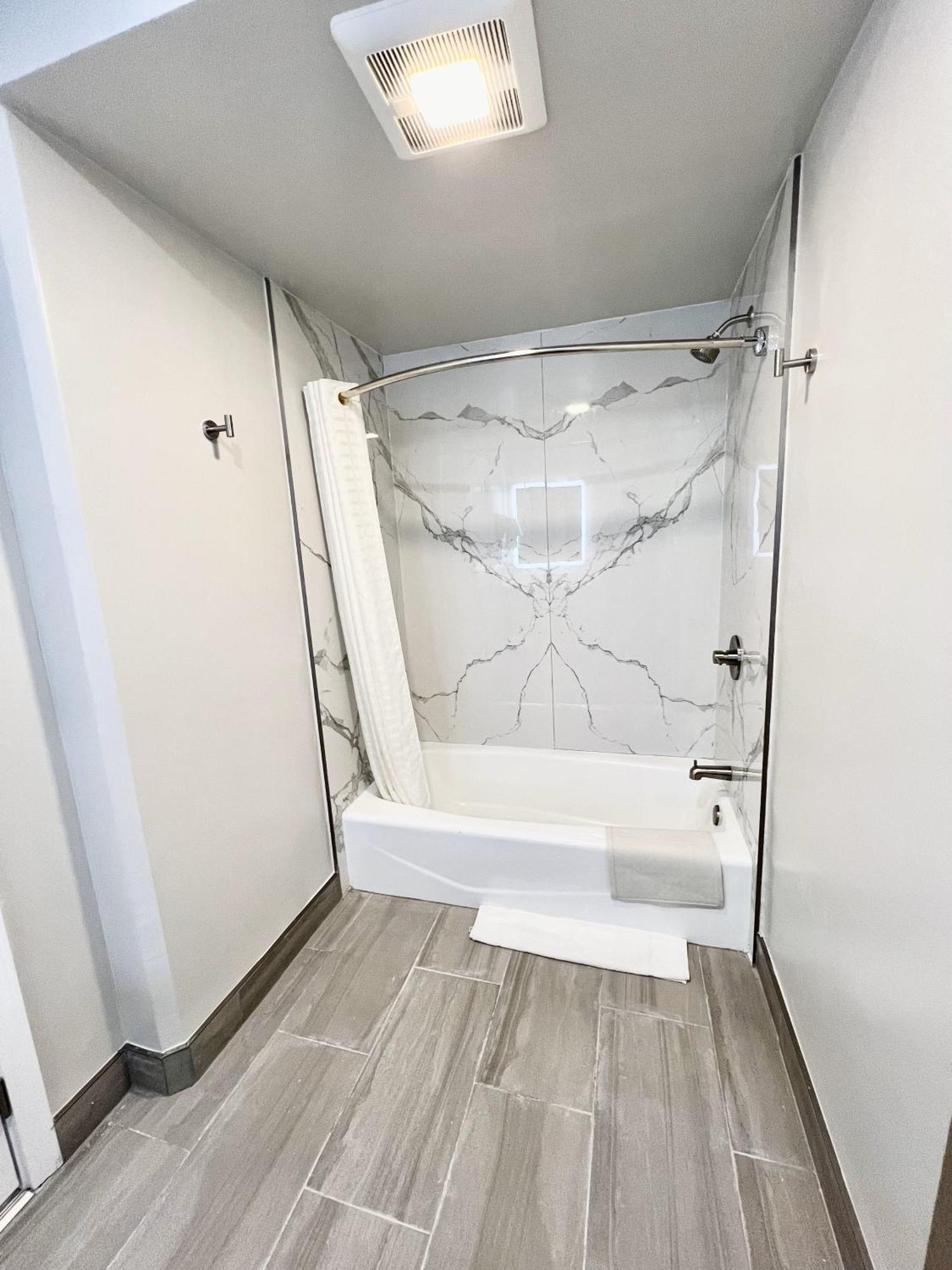 Deluxe Nichtraucherzimmer mit Kingsize-Bett