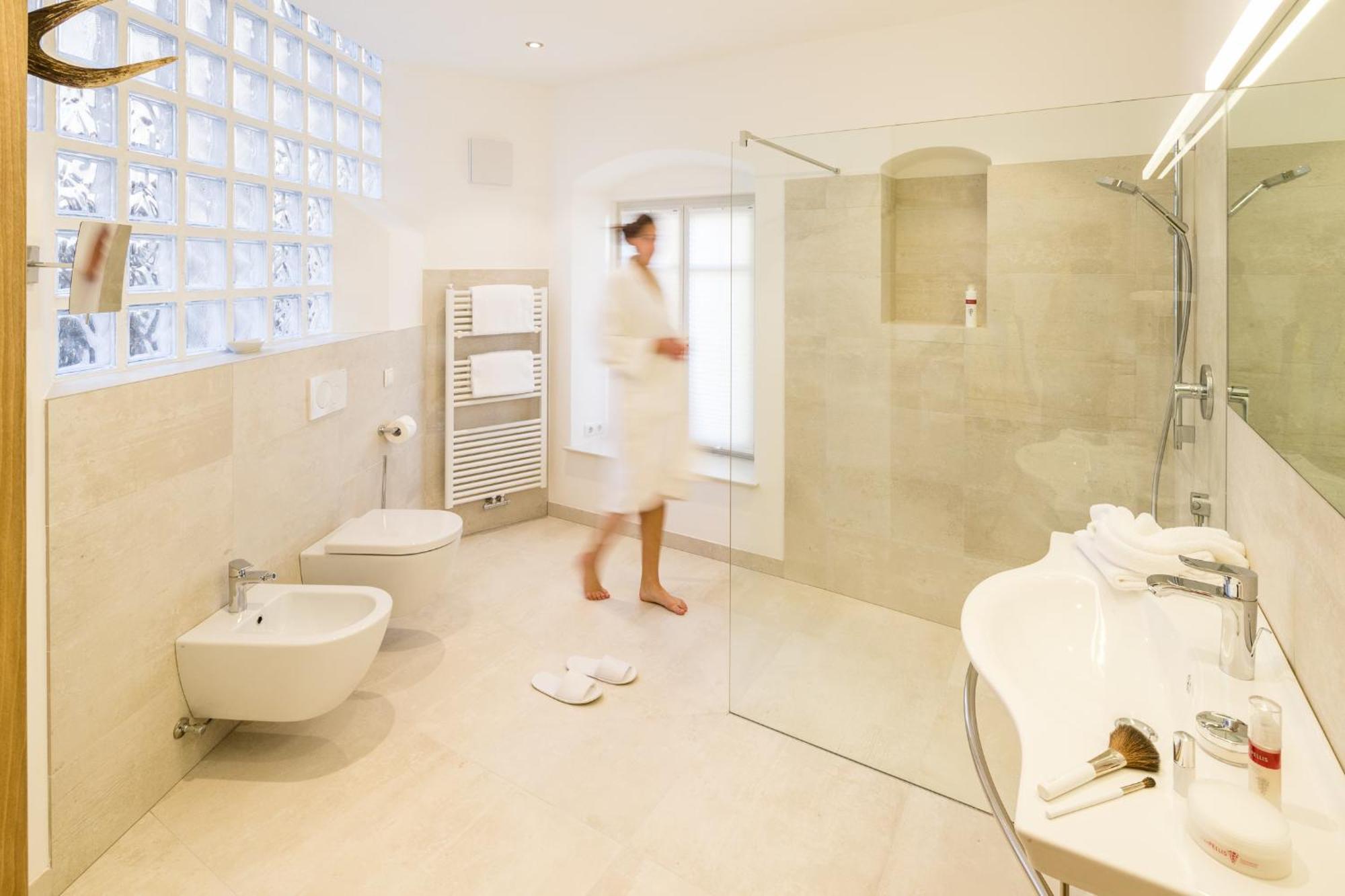 Deluxe Doppelzimmer mit Dusche